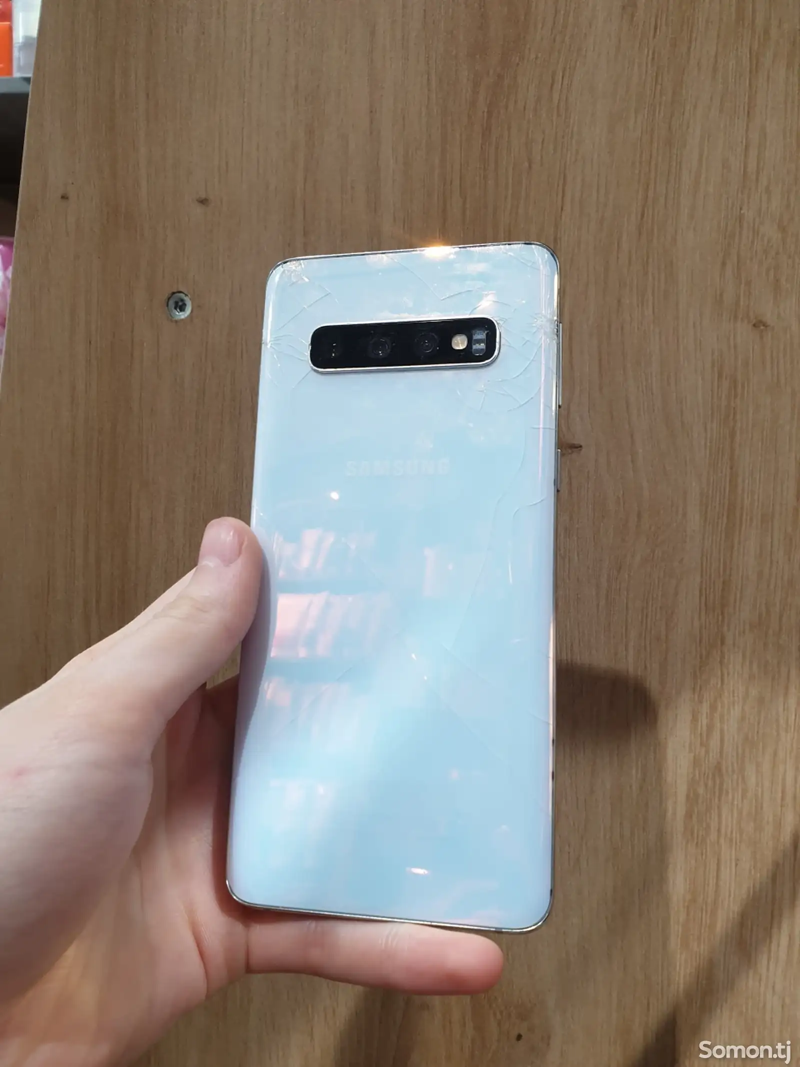 Samsung Galaxy S10+-1