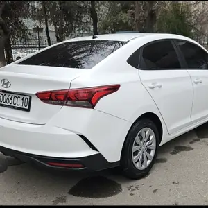 Hyundai Accent, 2022