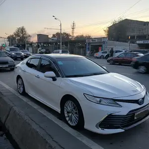 Toyota Camry, 2018