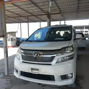 Toyota Vellfire, 2014