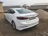 Hyundai Elantra, 2017-4