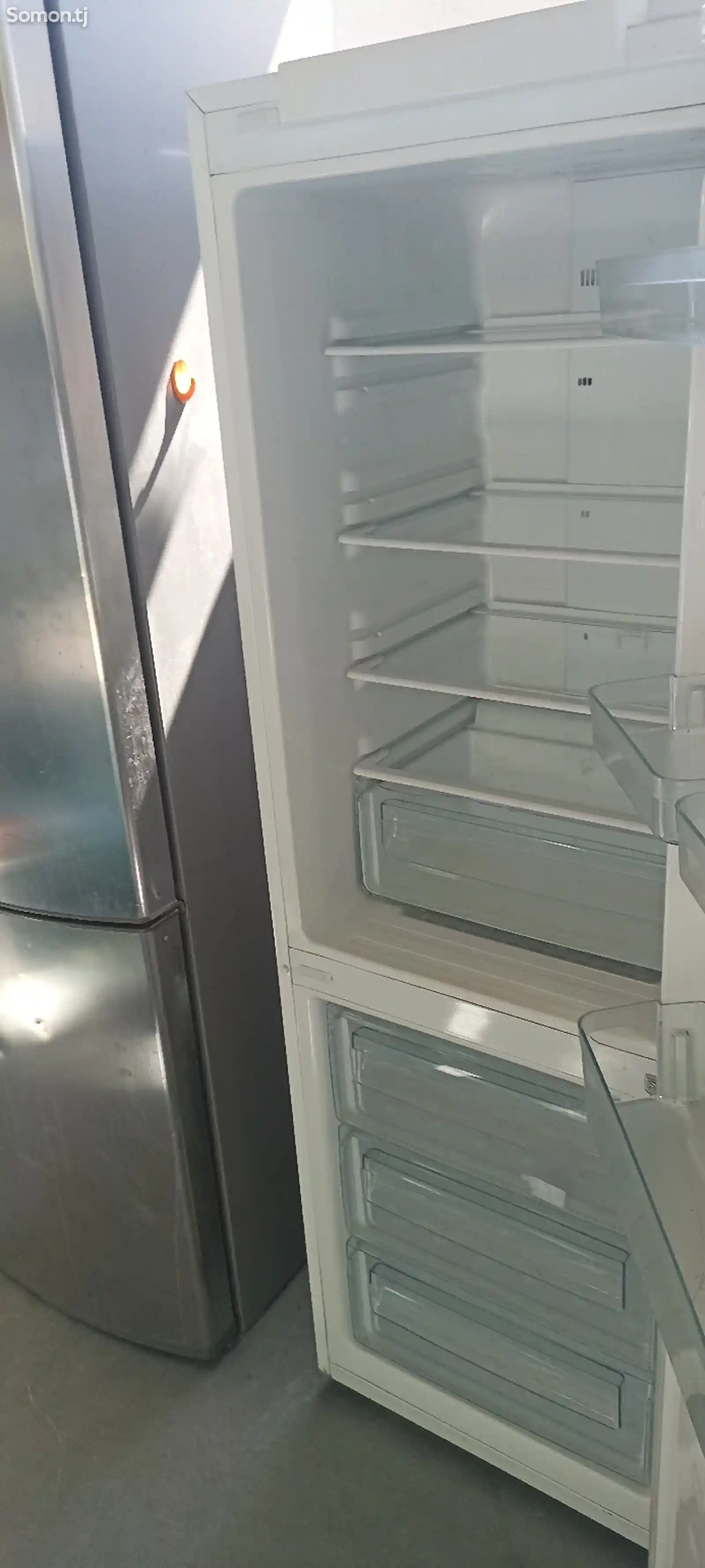 Холодильник Samsung-2