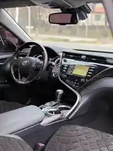 Toyota Camry, 2019-9