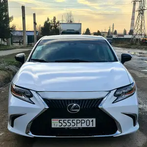 Lexus ES series, 2017