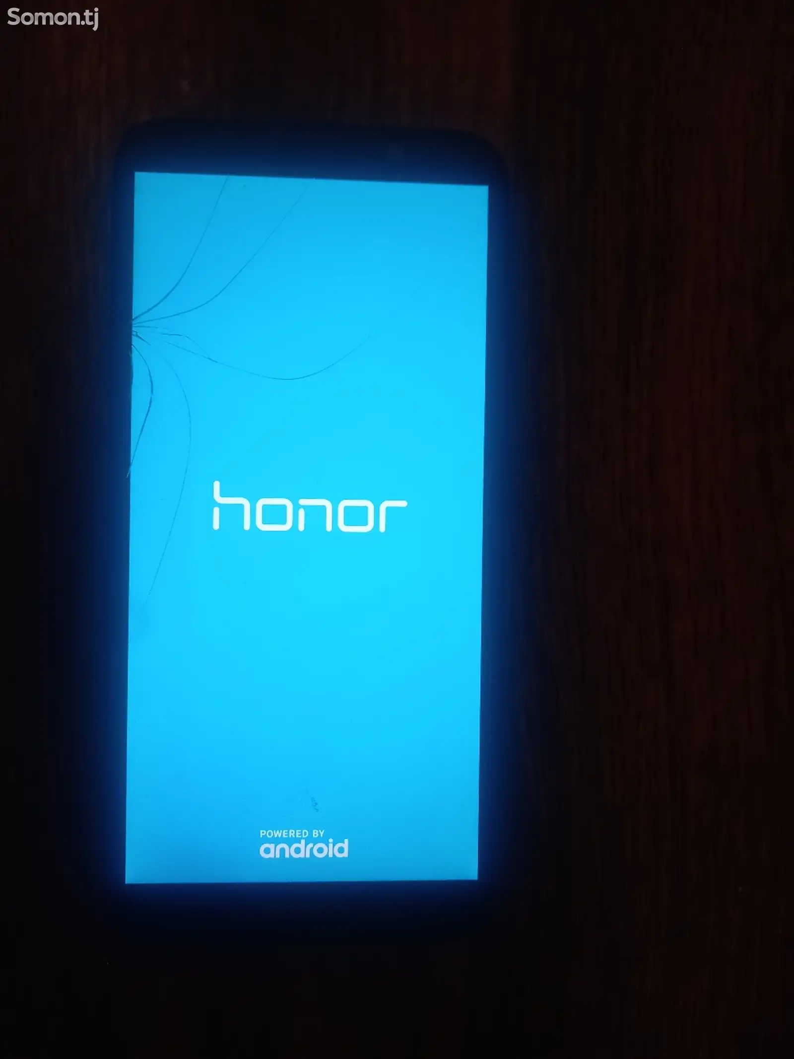 Телефон Honor-1