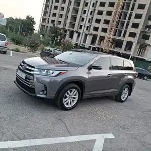 Toyota Highlander, 2016