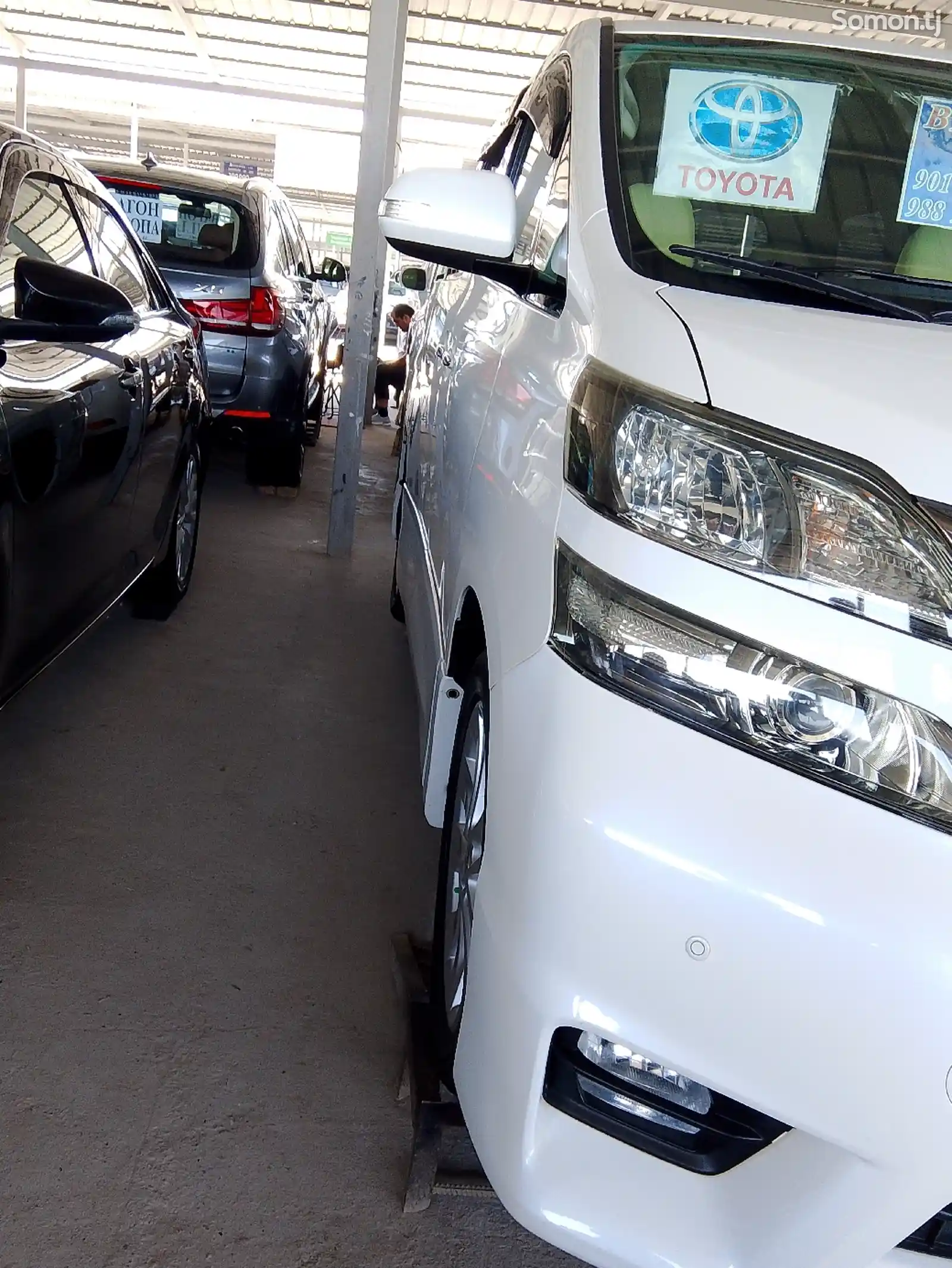 Toyota Vellfire, 2014-4