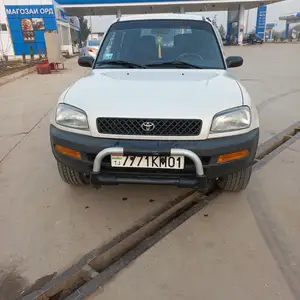 Toyota RAV 4, 1998