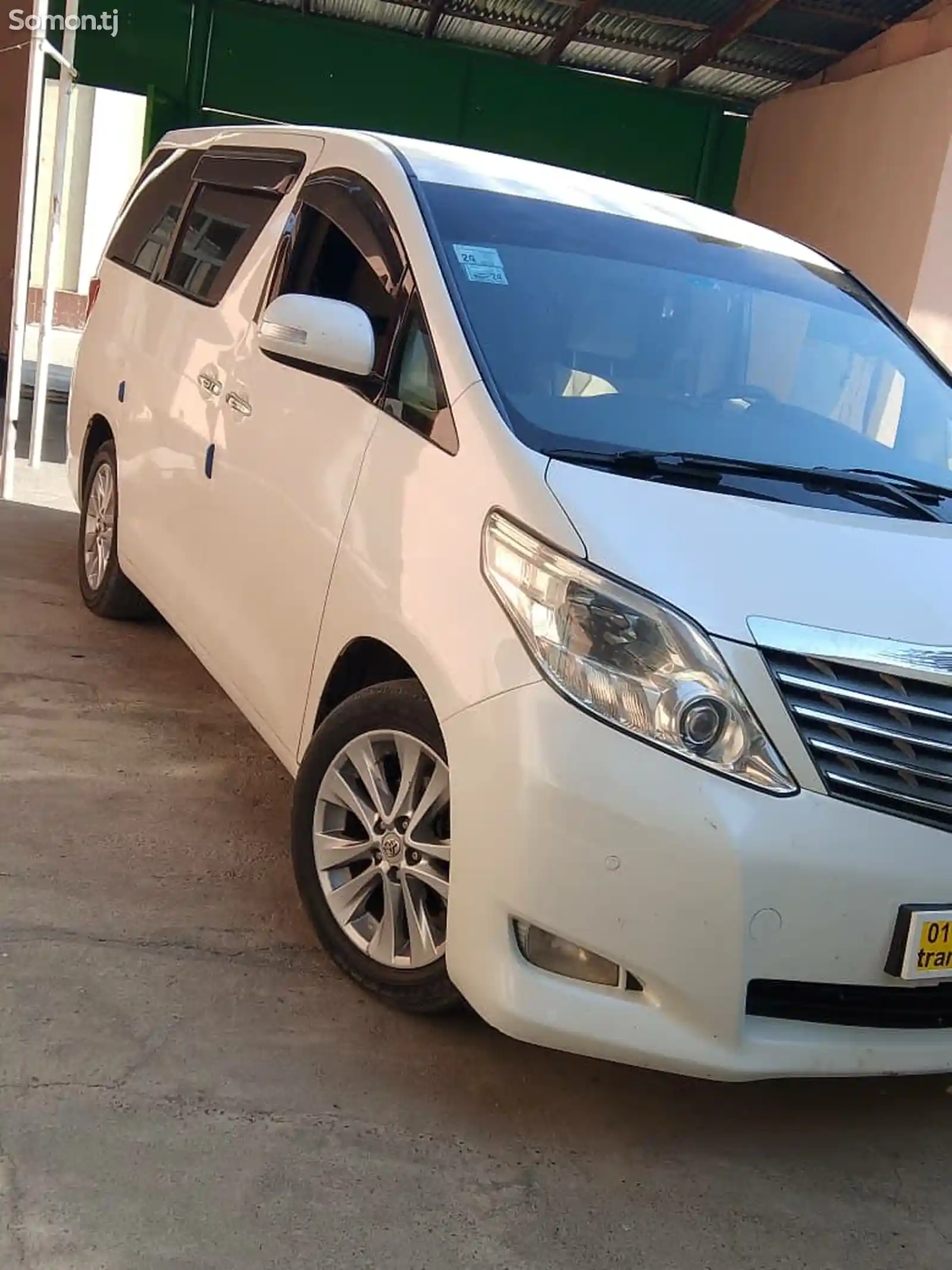 Toyota Vellfire, 2009-3