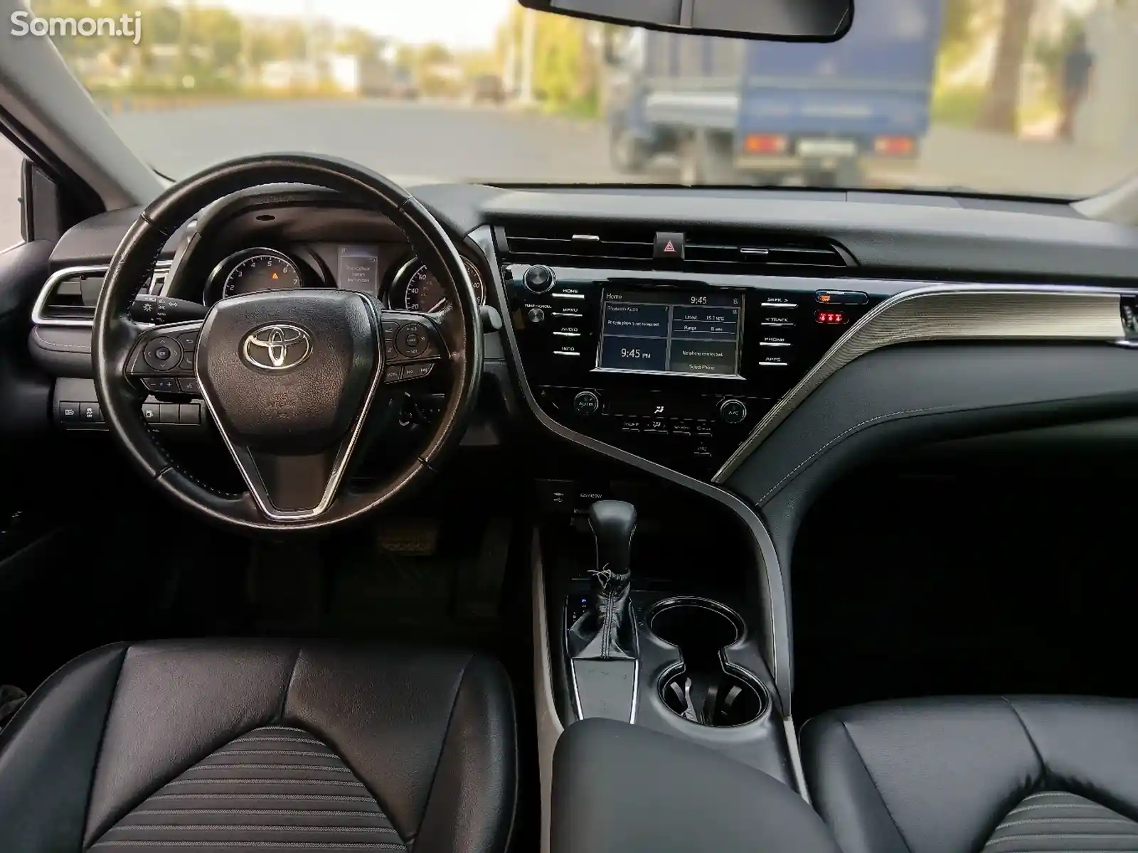 Toyota Camry, 2018-5