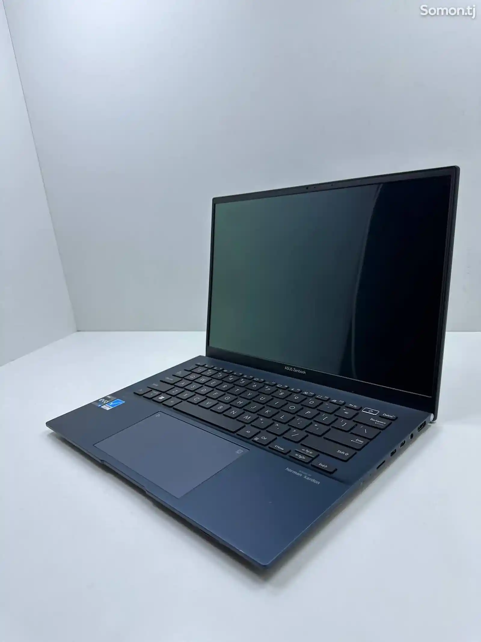 Ноутбук Asus ZenBook Q409Z Intel core i5-1240P-5