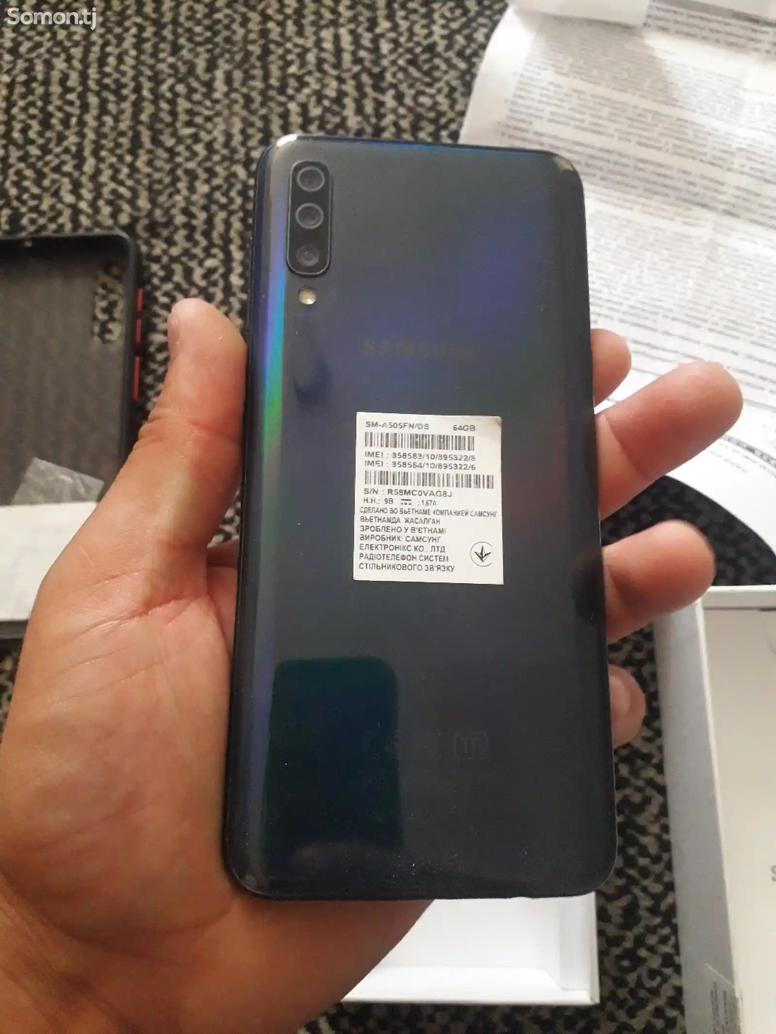 Samsung Galaxy A50-4