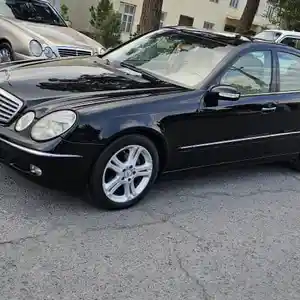 Mercedes-Benz E class, 2005