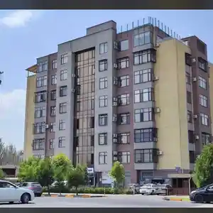 2-комн. квартира, 5 этаж, 70м², Фирдавси