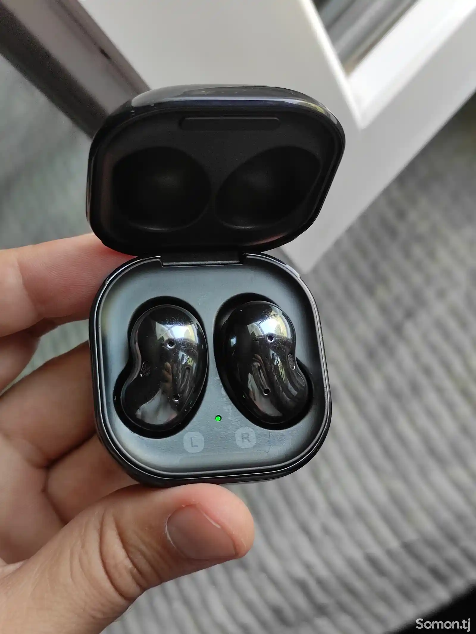 Наушники Samsung Galaxy buds Live-3