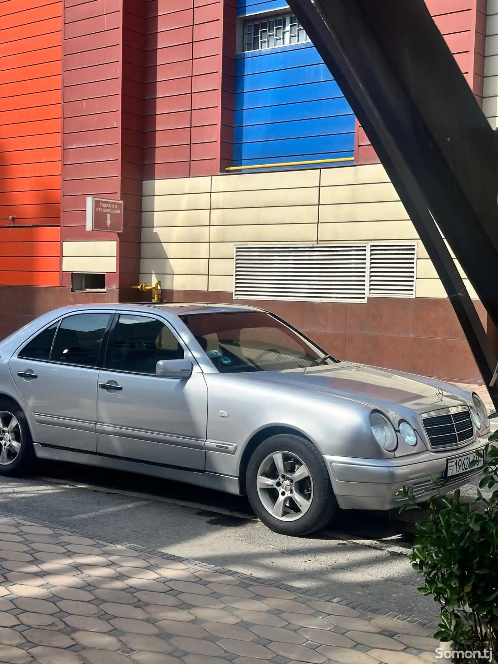 Mercedes-Benz E class, 1996-7