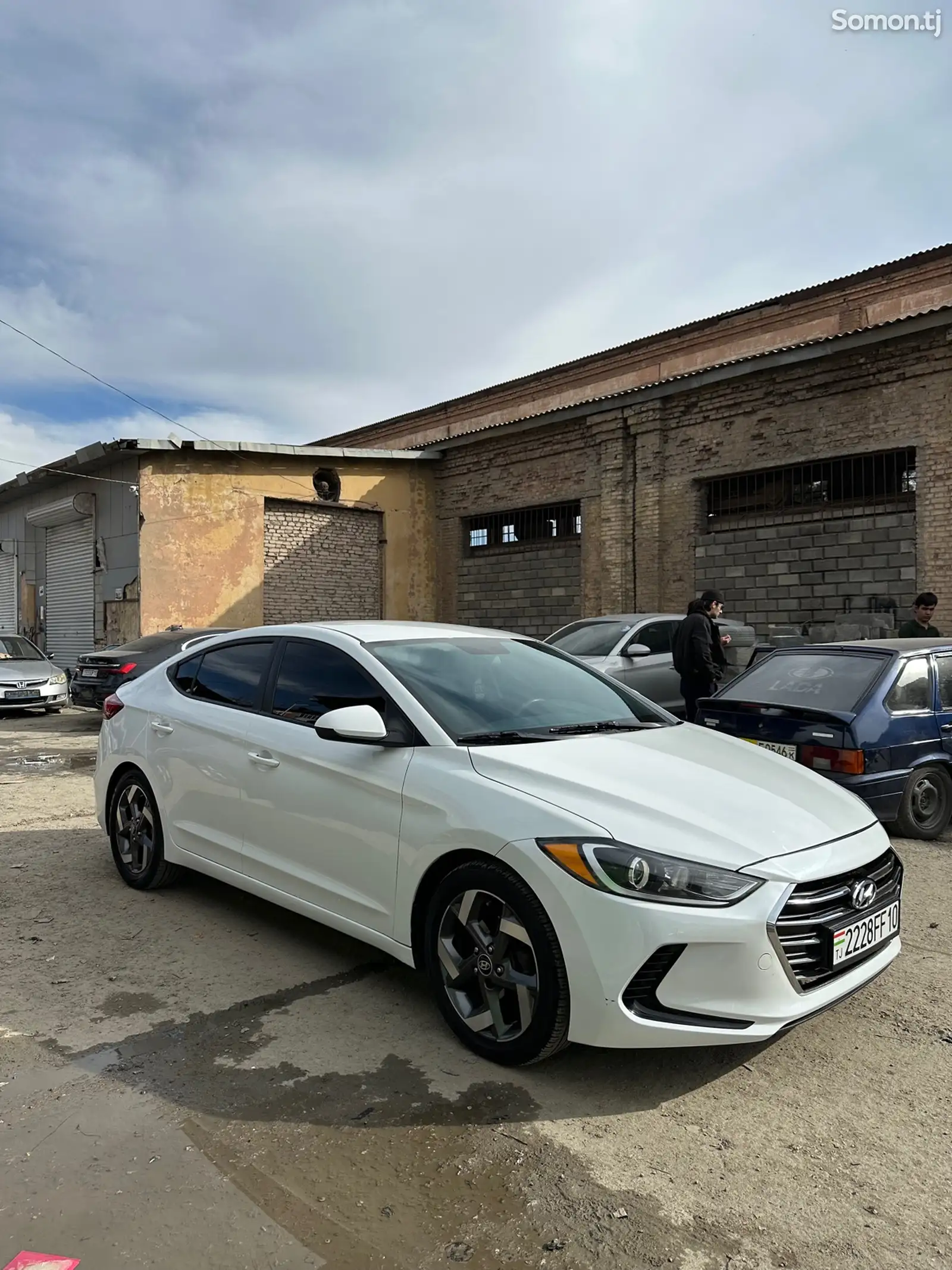 Hyundai Elantra, 2017-1