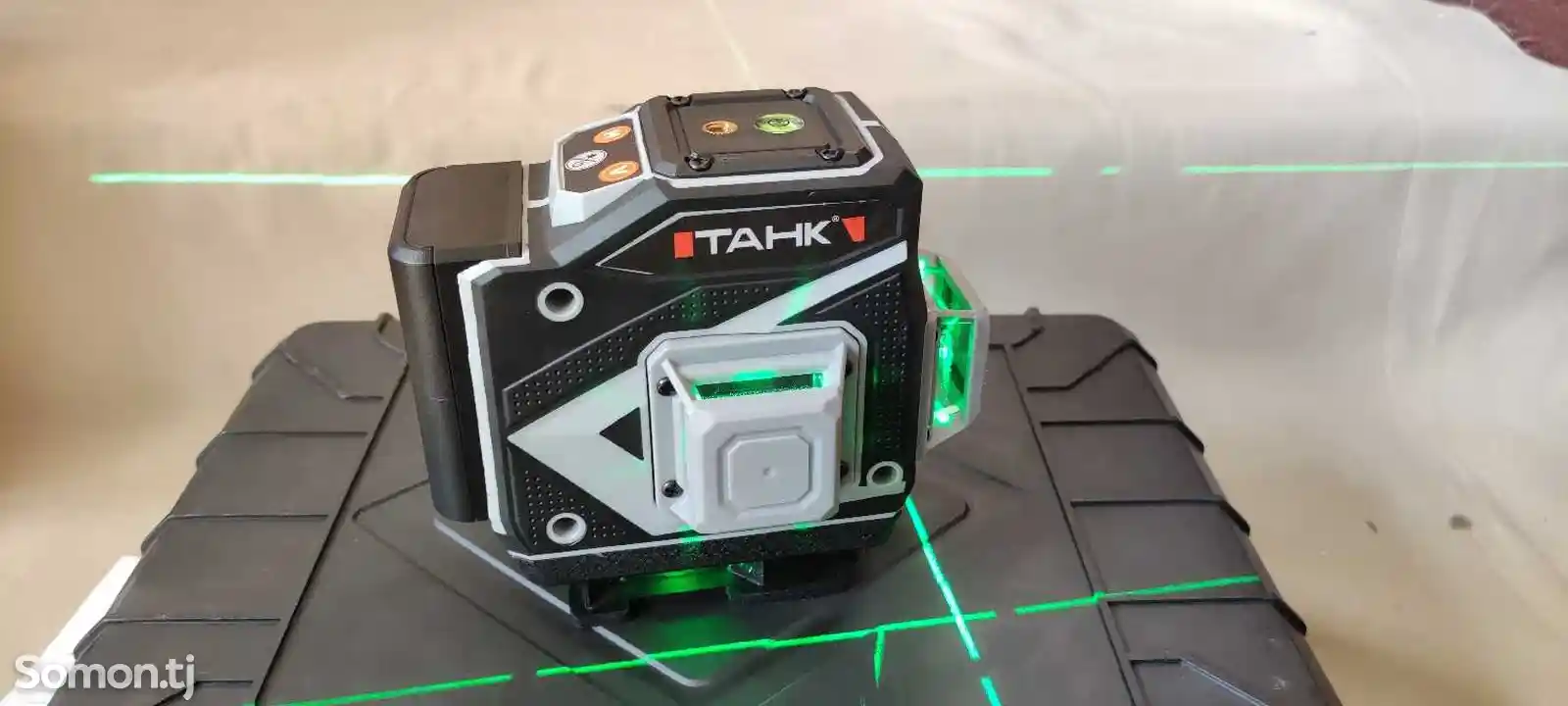 Лазерный уровень Танк-2