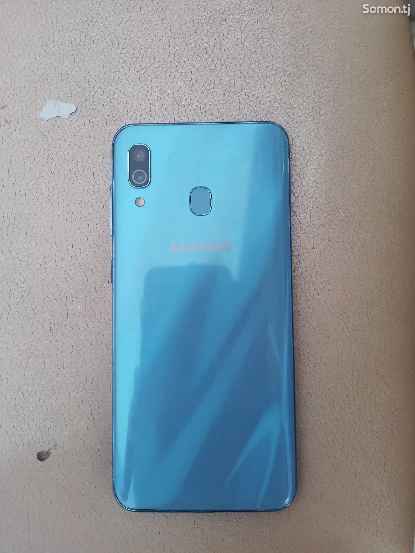 Samsung Galaxy A30-2