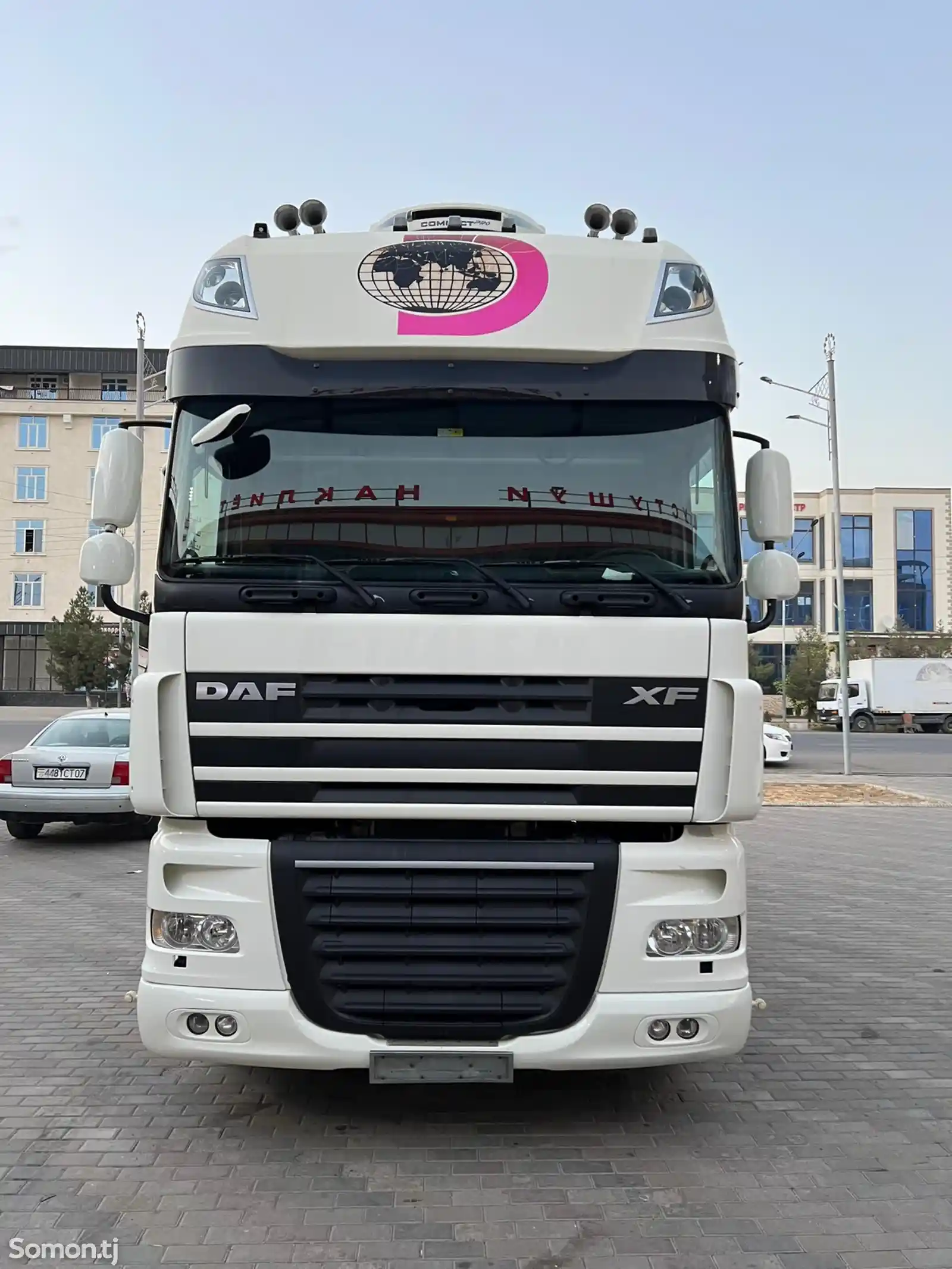 Седельный тягач DAF XF 460-8