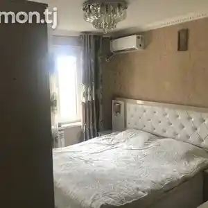 5-комн. дом, 1 этаж, 150 м², Цирк