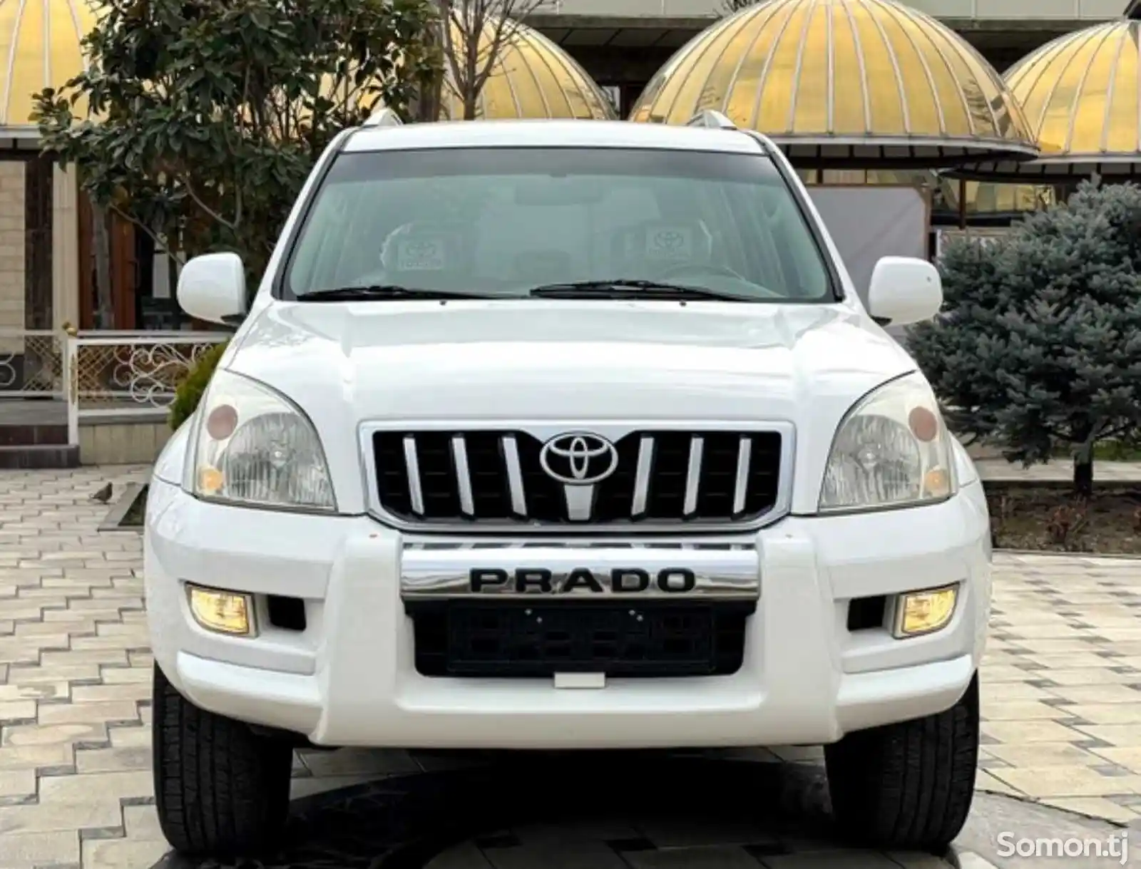 Лобовое стекло на Toyota Prado 1