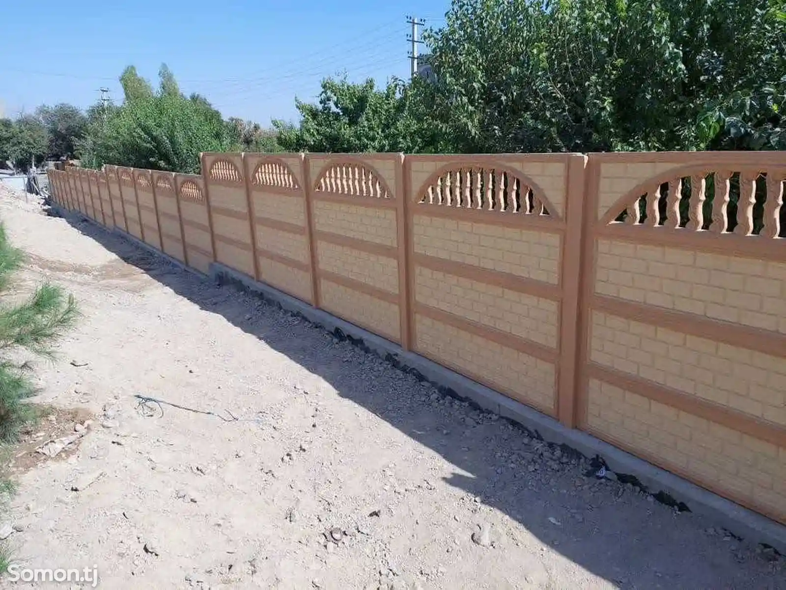 Декоративный забор из бетона-15