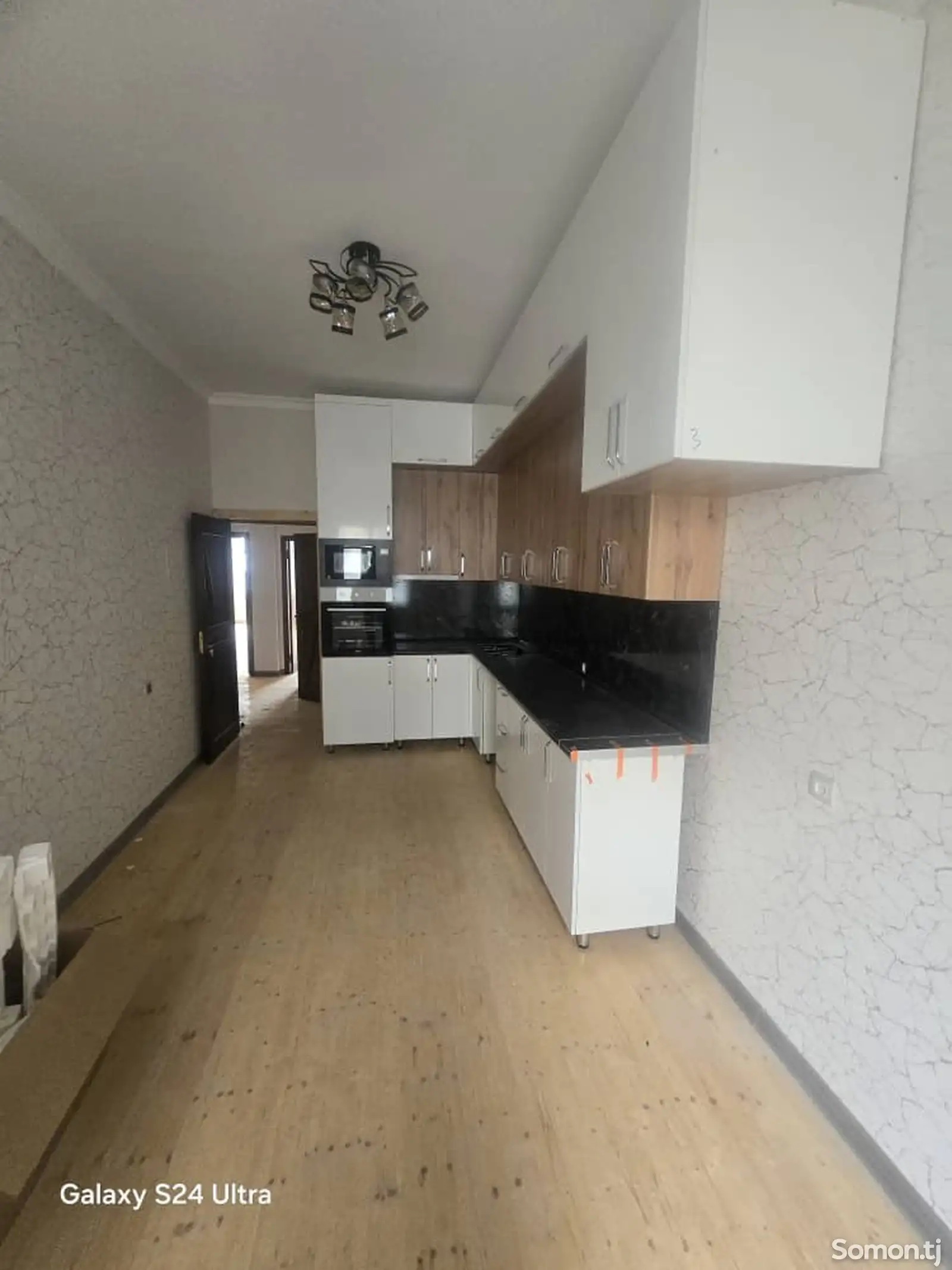 2-комн. квартира, 2 этаж, 72 м², поворот фабрики Ленинград-1