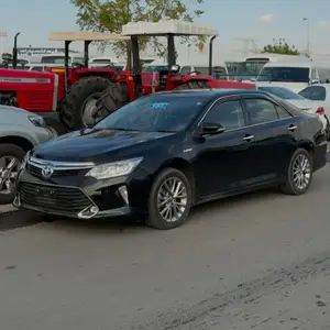 Toyota Camry, 2016