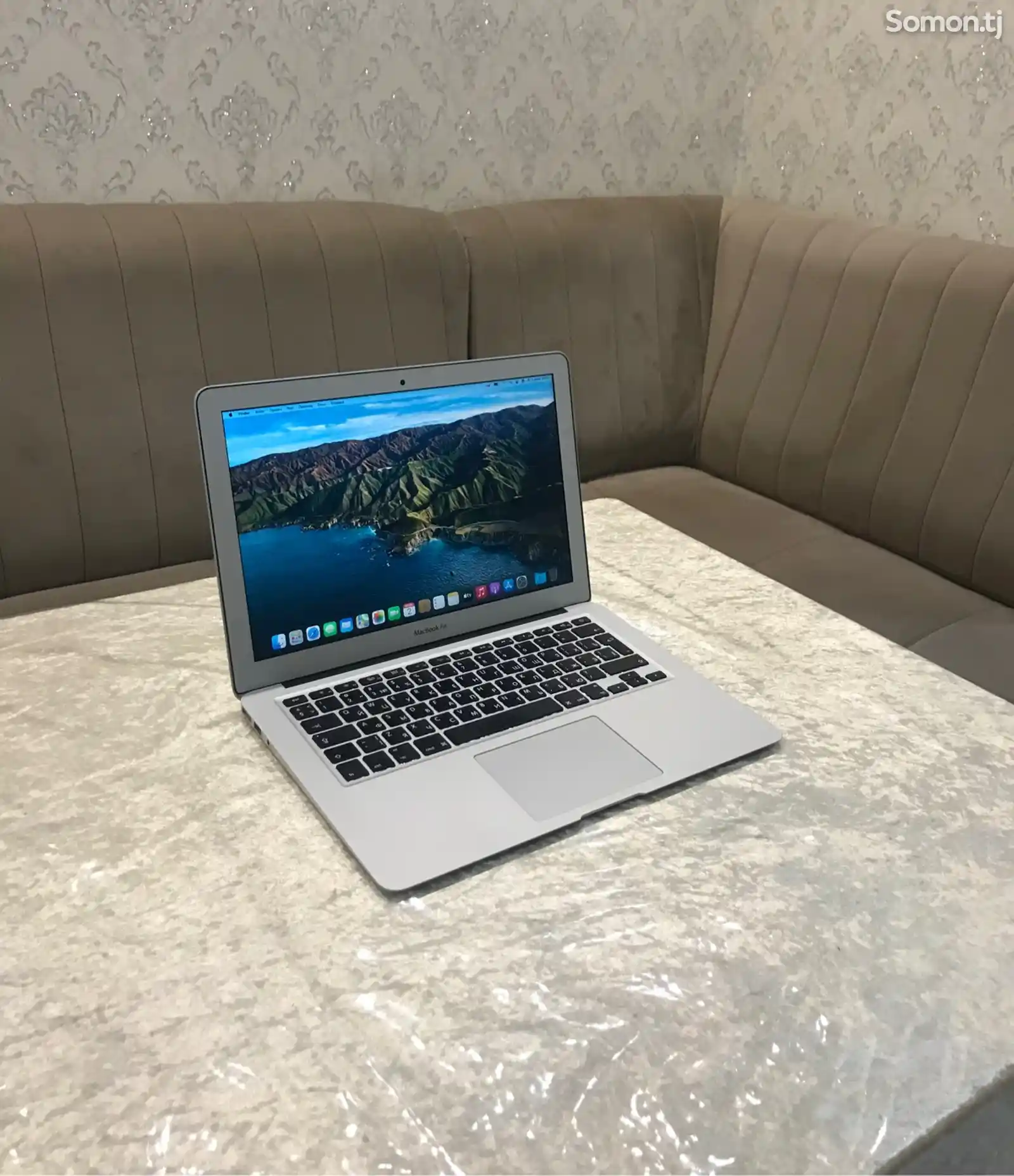 Ноутбук MacBook Air 13-1