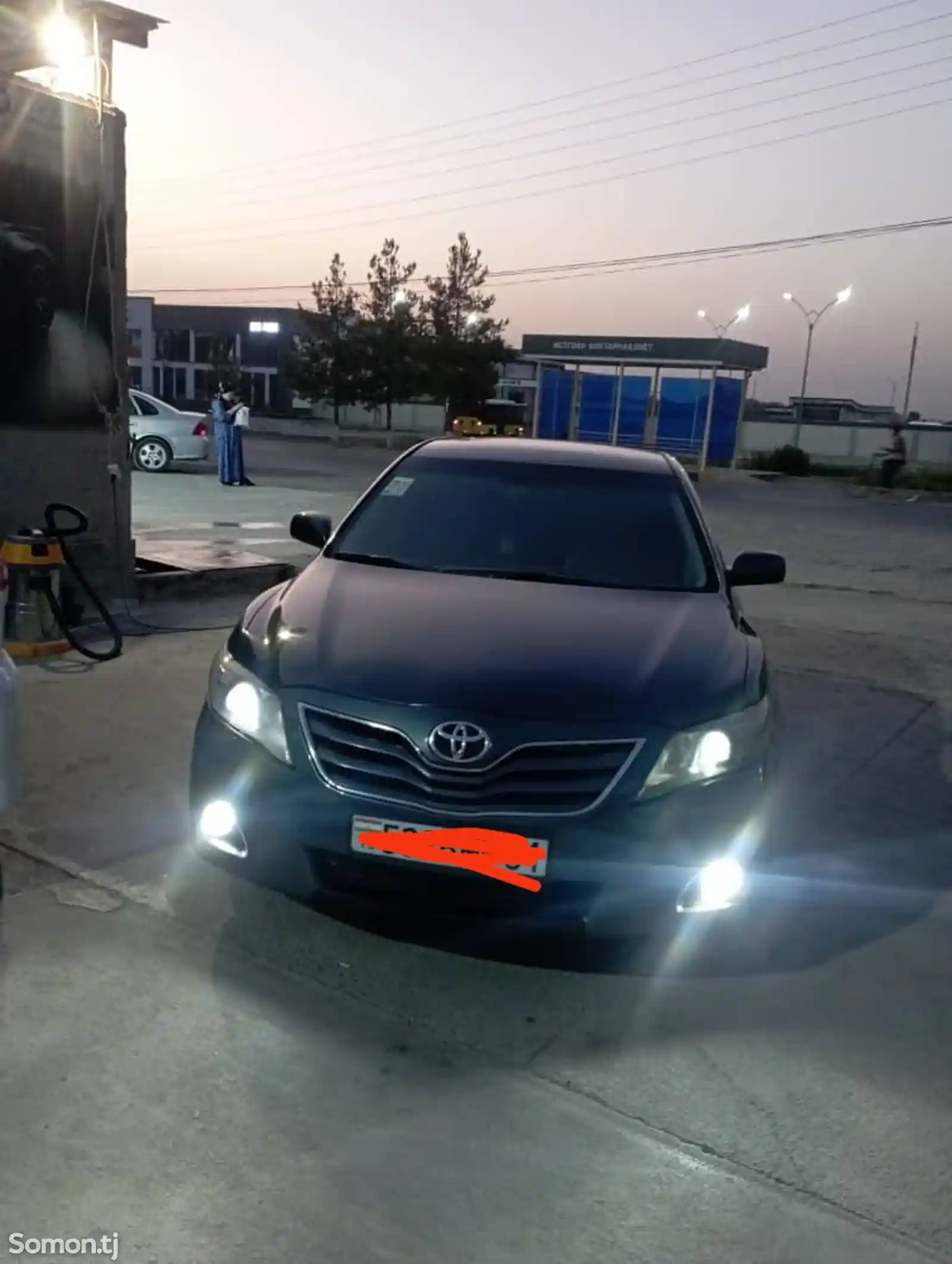 Toyota Camry, 2010-3