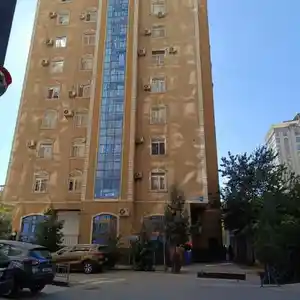 2-комн. квартира, 8 этаж, 105м², Овир