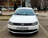 Volkswagen Jetta, 2013-2