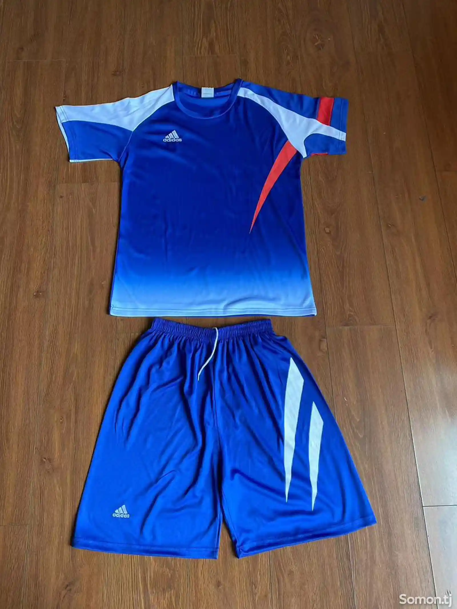 Форма Adidas-10