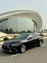 Lexus ES series, 2020-2