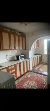 4-комн. квартира, 5 этаж, 85 м², Сино-7