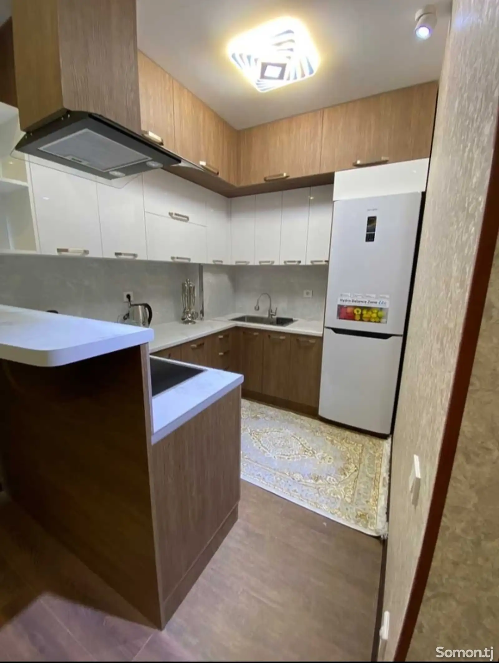 2-комн. квартира, 3 этаж, 60м², Шохмансур дар Пеши родом 2-6