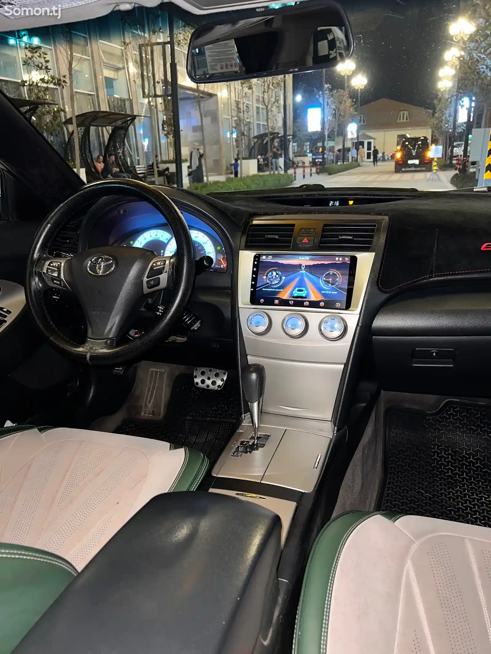 Toyota Camry, 2011-6