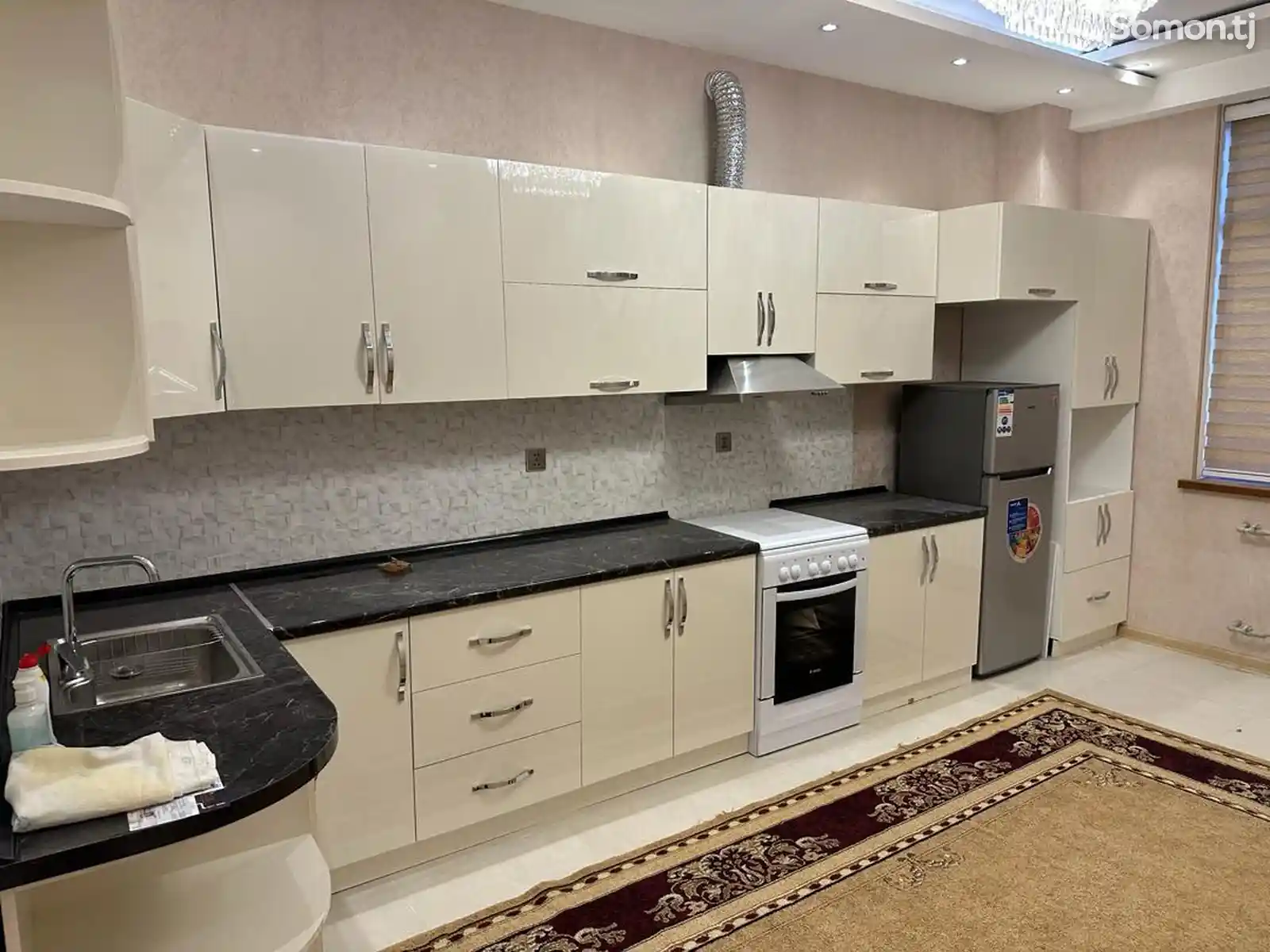 2-комн. квартира, 10 этаж, 90м², хиёбони Рудаки-3