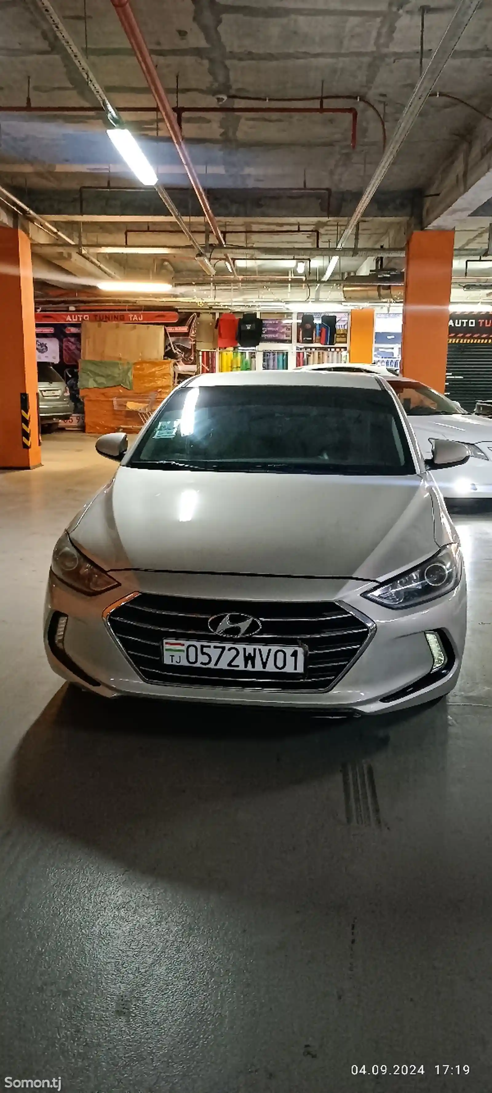 Hyundai Elantra, 2017-6