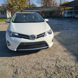 Toyota Auris, 2015