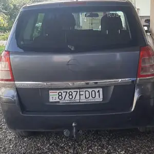 Opel Zafira, 2010