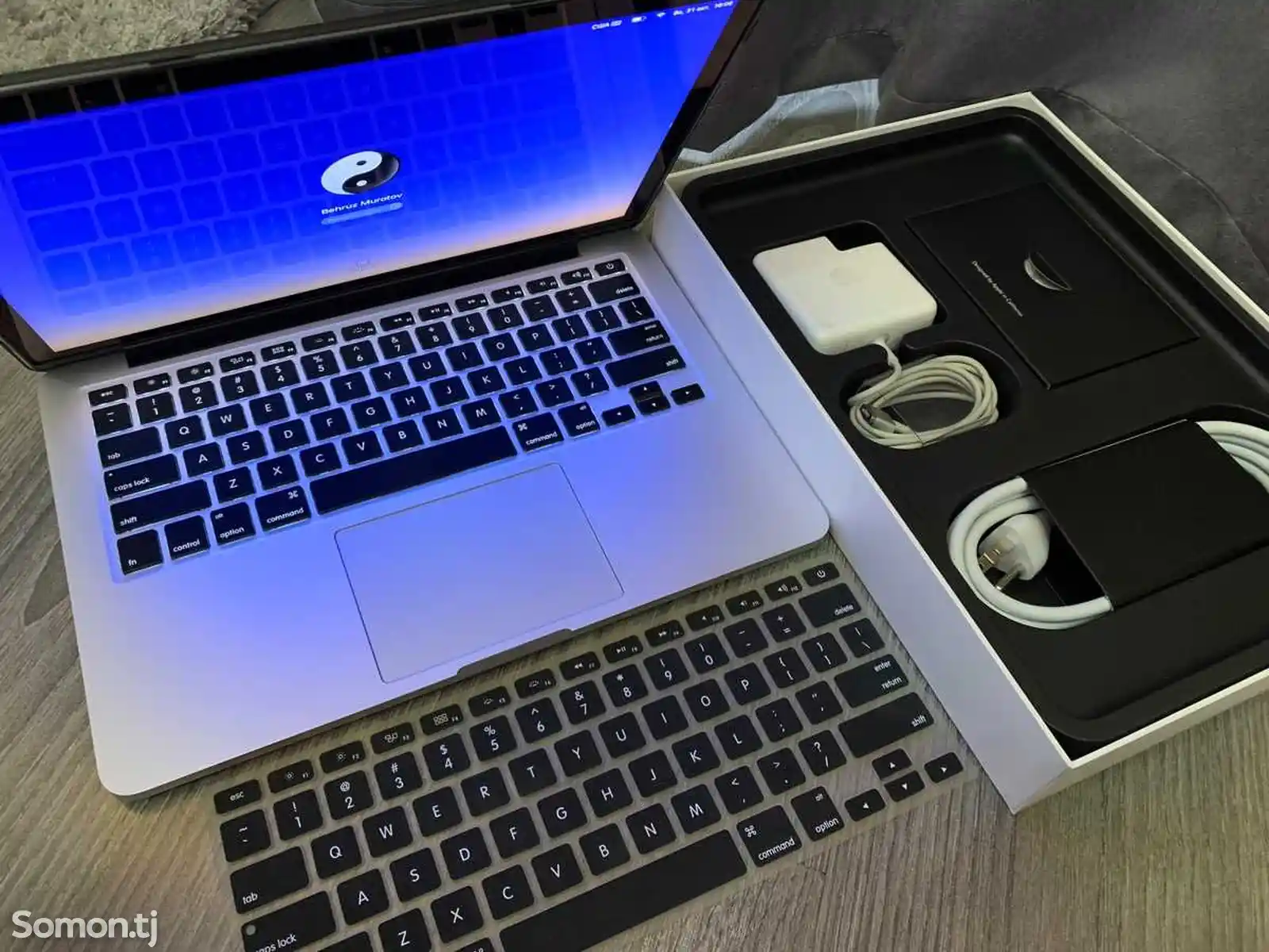 Ноутбук MacBook Pro 13, 256/8gb-8
