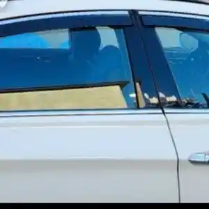 Ветерок для Hyundai Sonata