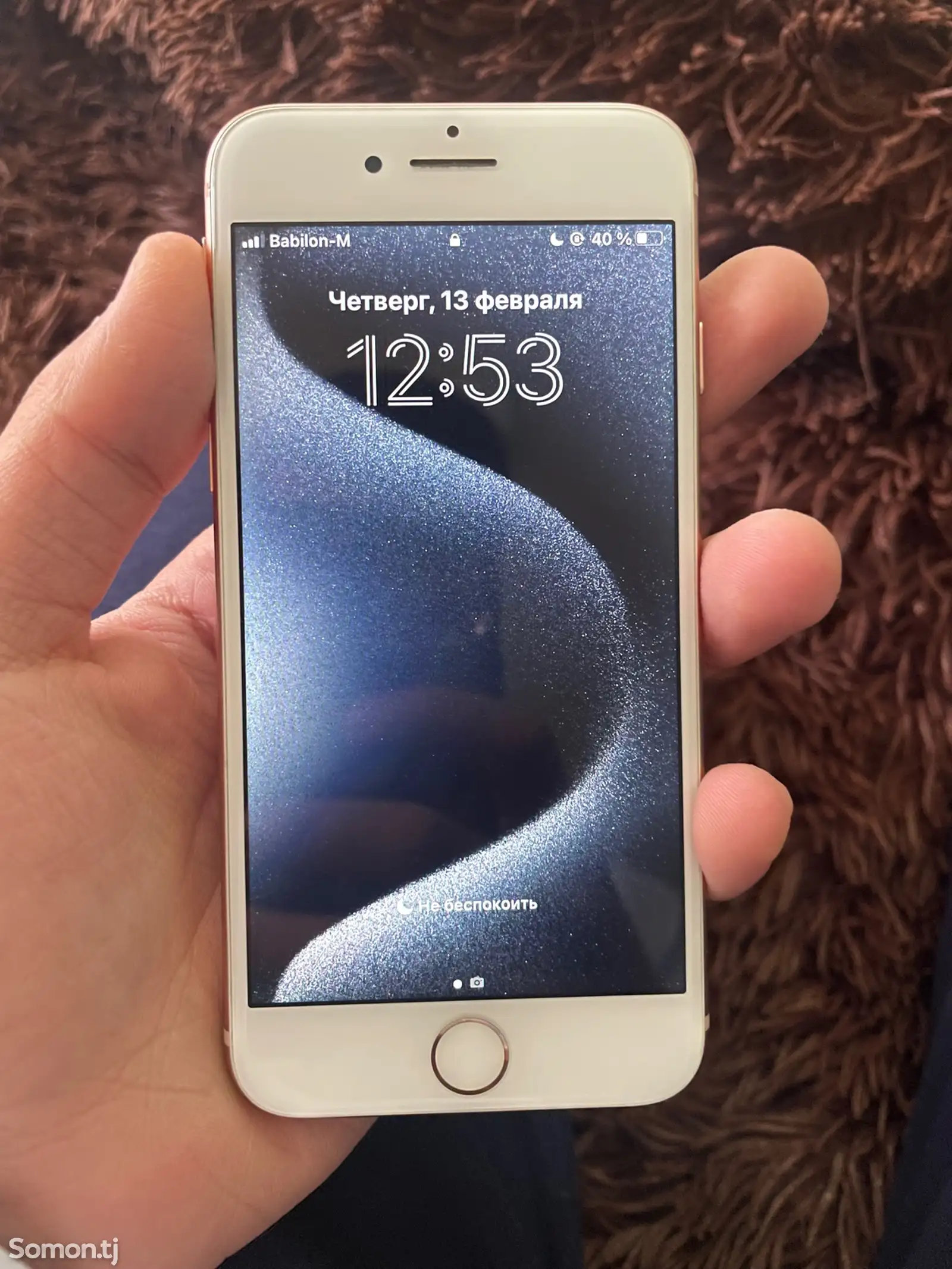 Apple iPhone 8, 64 gb, Gold-1