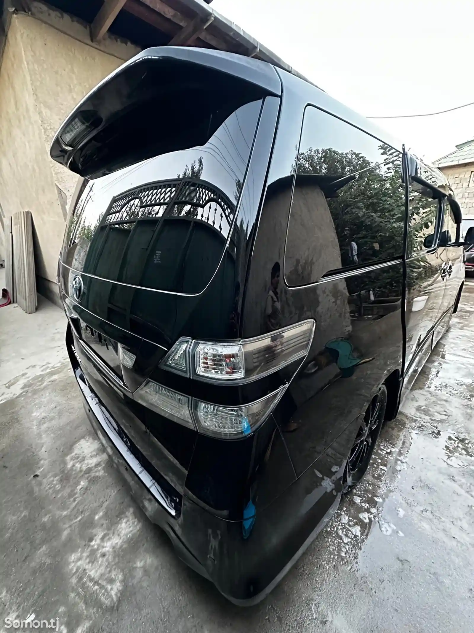 Toyota Vellfire, 2014-8