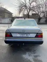 Mercedes-Benz W124, 1990-5