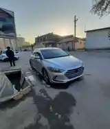 Hyundai Elantra, 2018-2