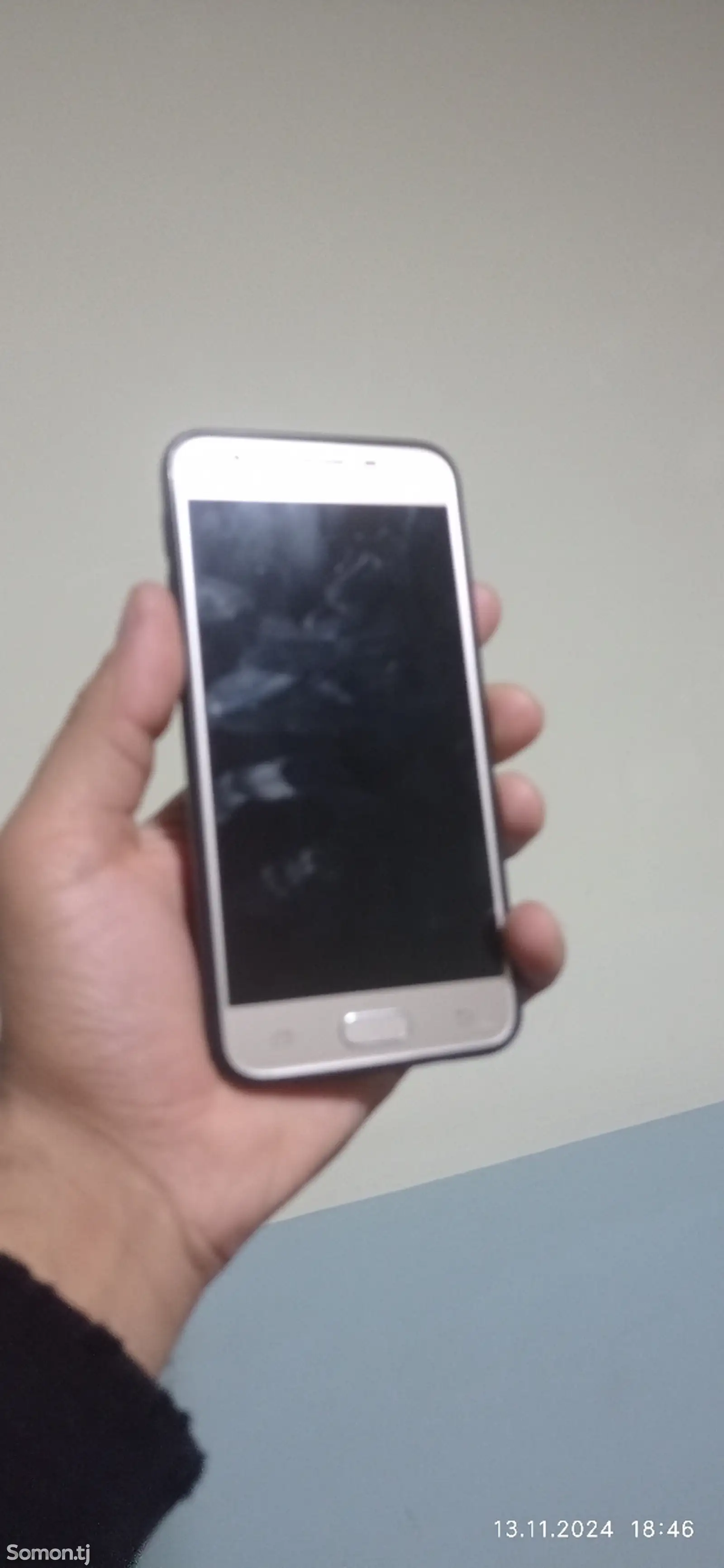 Samsung Galaxy J5 Prime-1