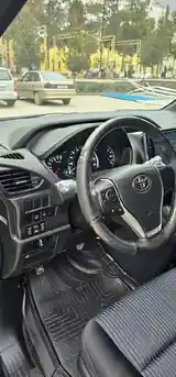 Toyota Voxy, 2015-9